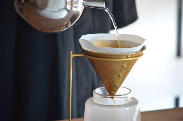 ICHI COFFEE DRIP STAND 真鍮製のコーヒードリッパー
